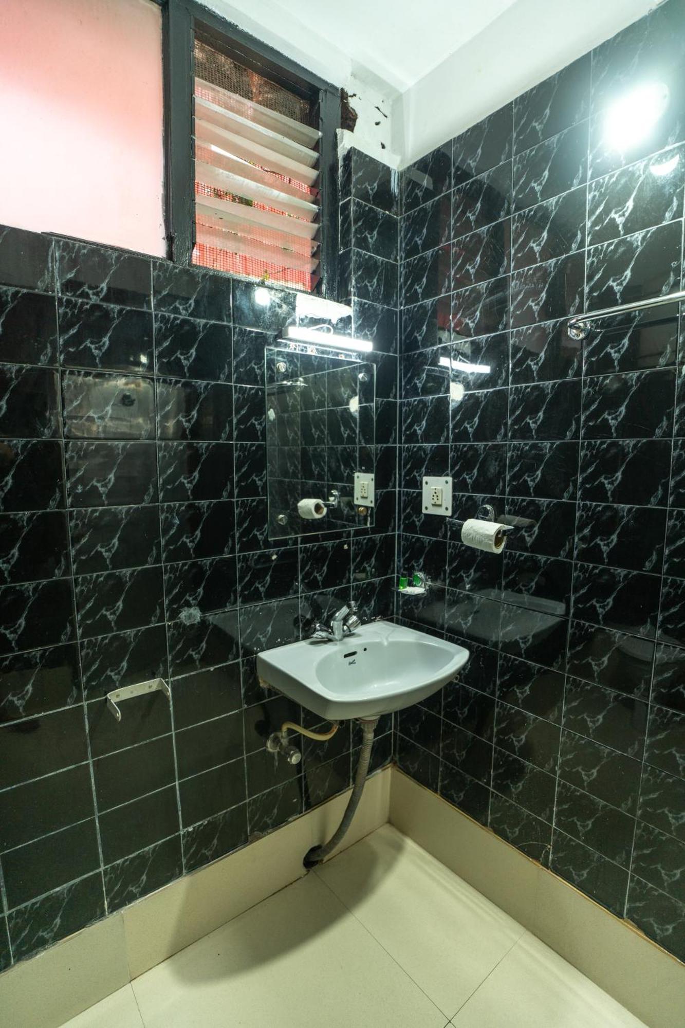 Muscatel Fairmont - 100 Mts From Mall Road Дарджилинг Экстерьер фото